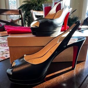 Christian Louboutin Cathay 100 slingback peeptoe pumps in black leather